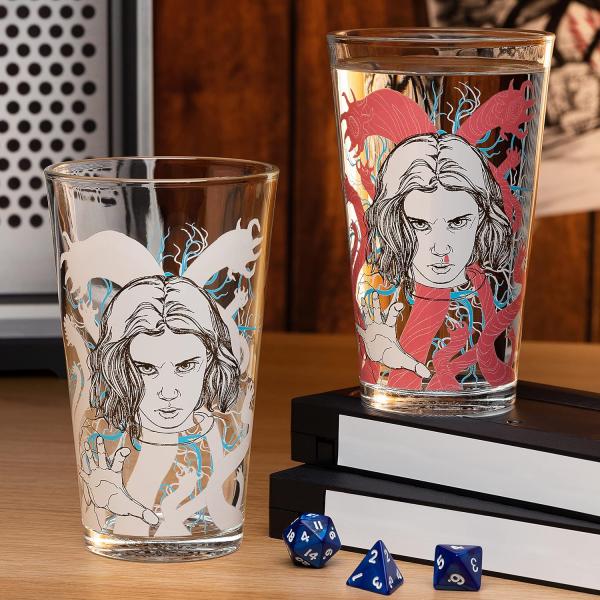 Stranger Things Glas Eleven Trinkglas Elfi Logo Netflix Kälteglas Paladone Geschenkbox
