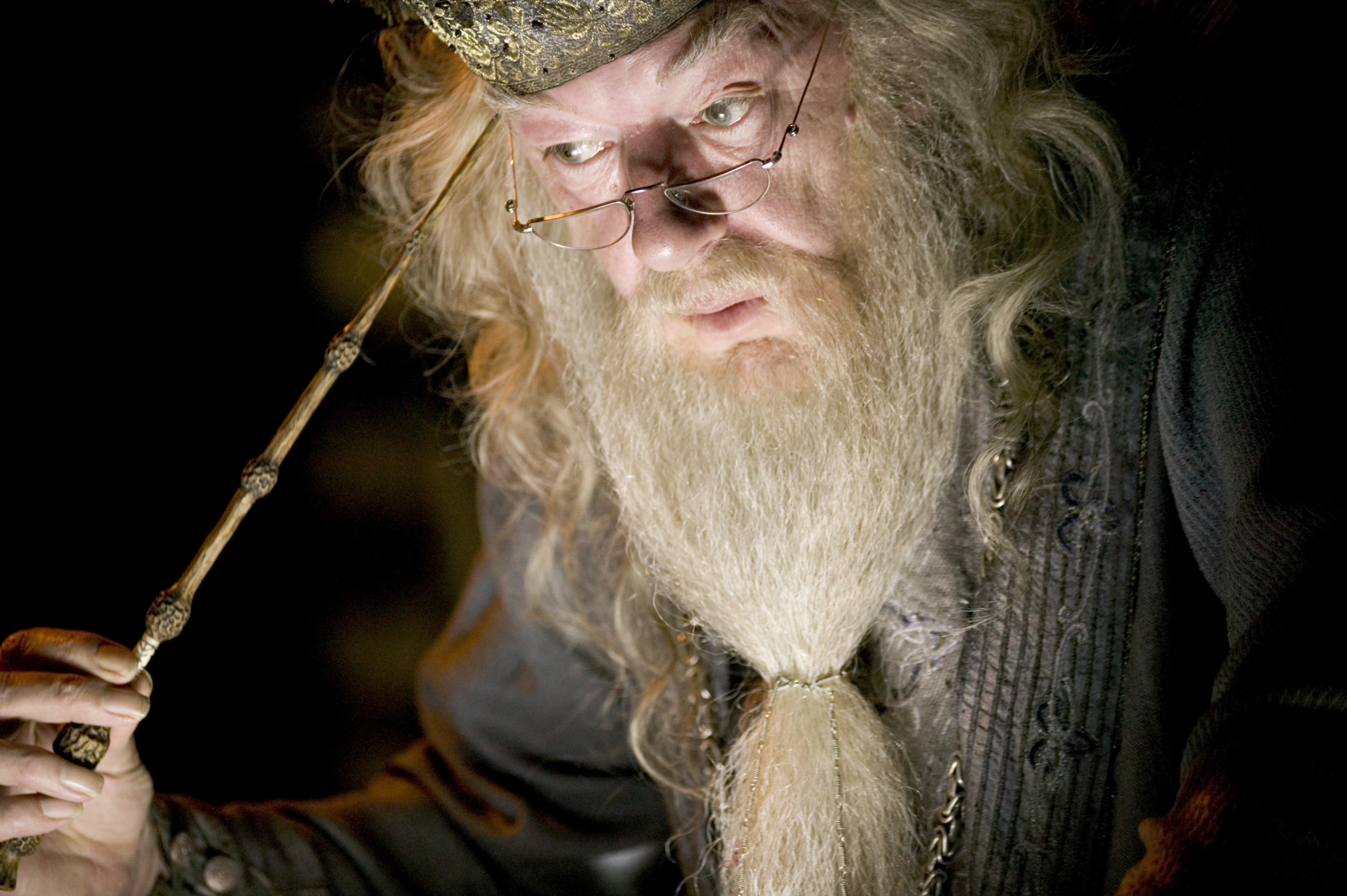 Albus-Dumbledore-Denktarium-Hogwarts-Blog